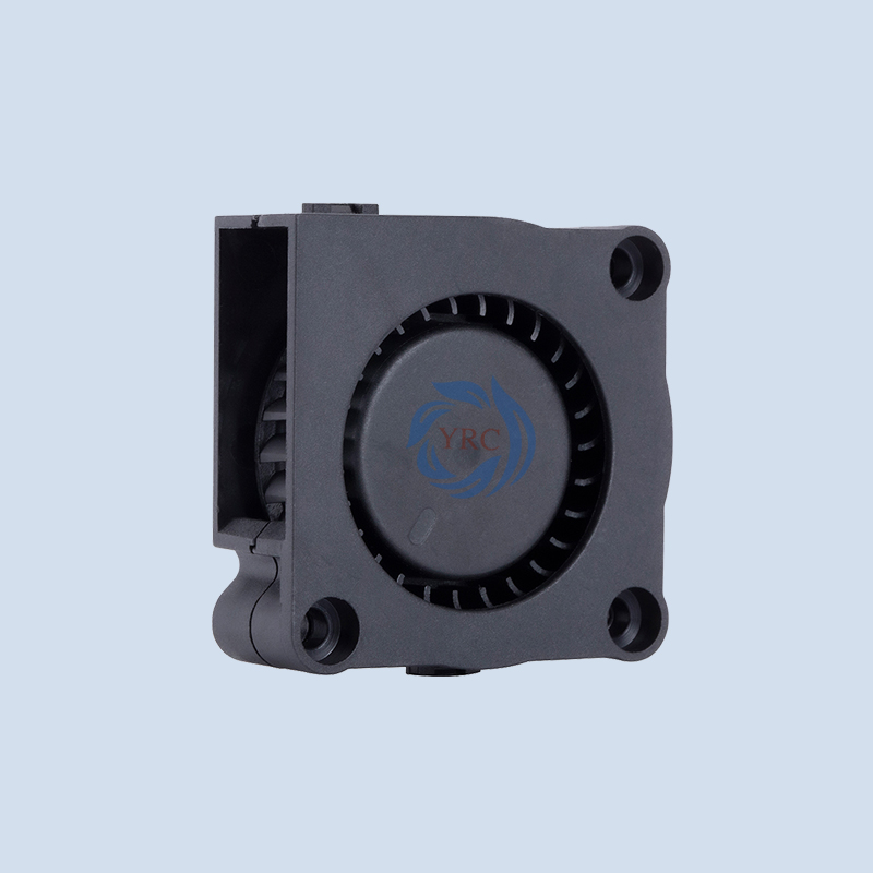 脫毛儀散熱風扇尺寸全解析：選對規(guī)格讓性能與靜音兼得